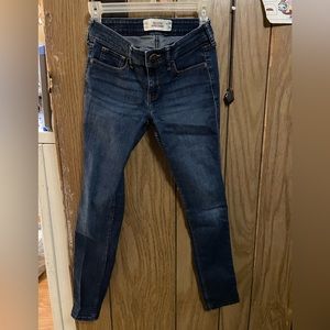 Hollister 3s super skinny jeans